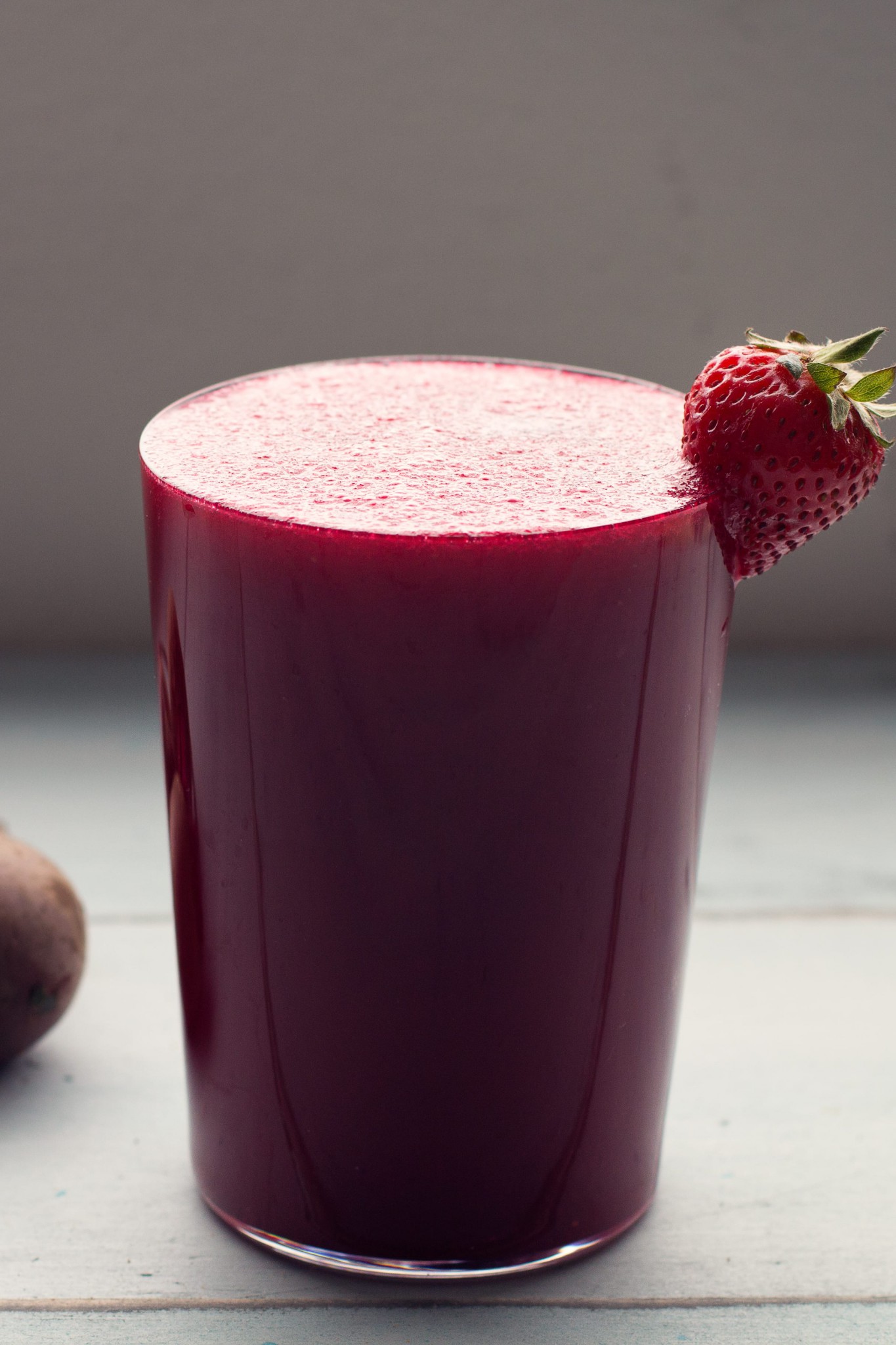 beet strawberry smoothie pin